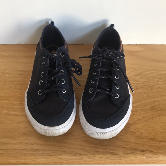 Boys sneakers - Picture 1 of 4